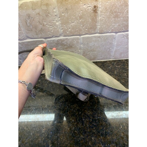 Patricia Nash Leather Crossbody Medallion Bag Boho Southwestern Like New - Picture 4 of 8